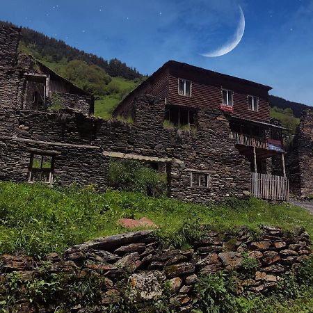 메스티아 Raul Lushnu Darbaz B&B 외부 사진