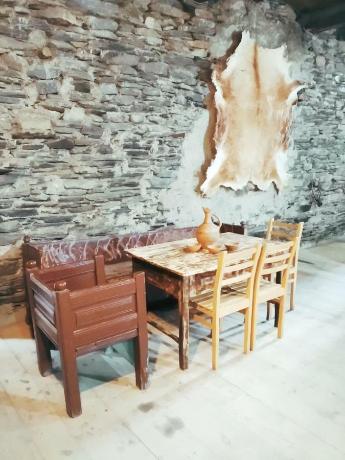 메스티아 Raul Lushnu Darbaz B&B 외부 사진