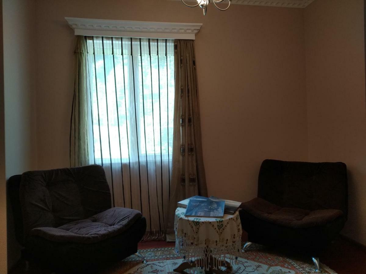 메스티아 Raul Lushnu Darbaz B&B 외부 사진